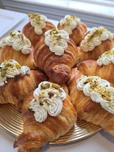 Tomasinos Bakery